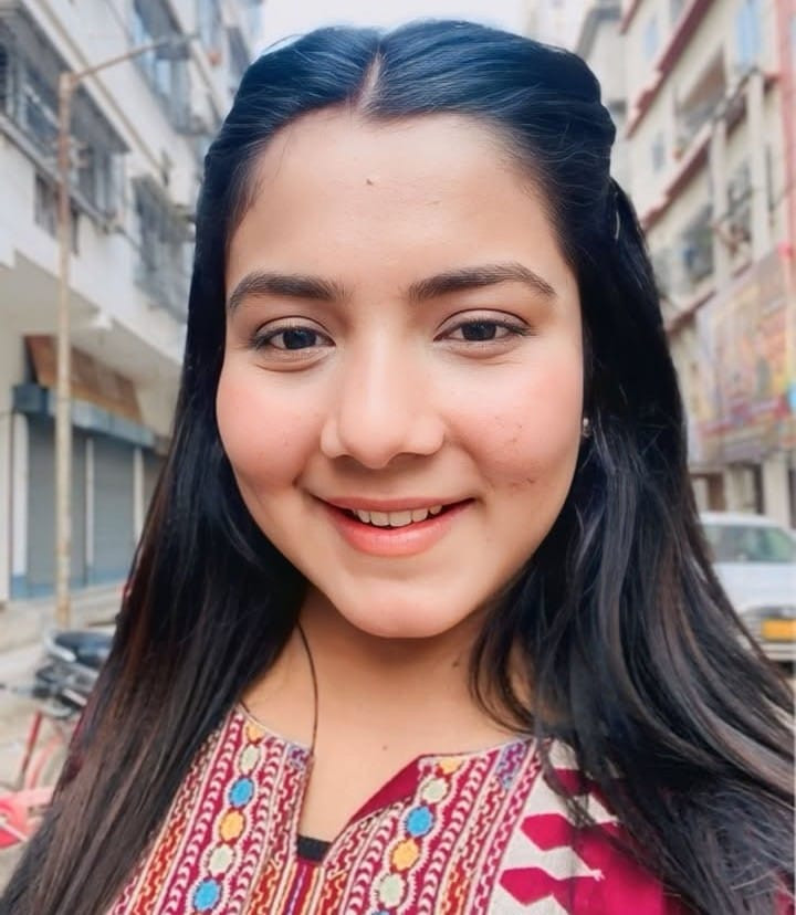 প্রফেসর ও ছাত্রীর গোপন সম্পর্ক